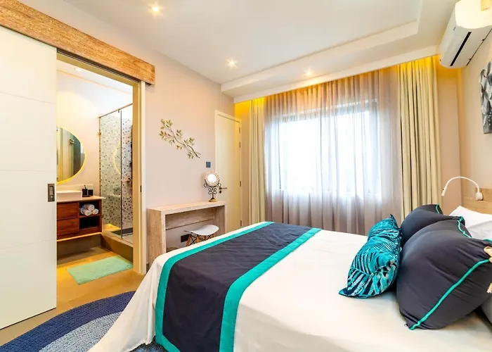 Pereybere - Stunning Apartment- One Bay Residence - Apt 11